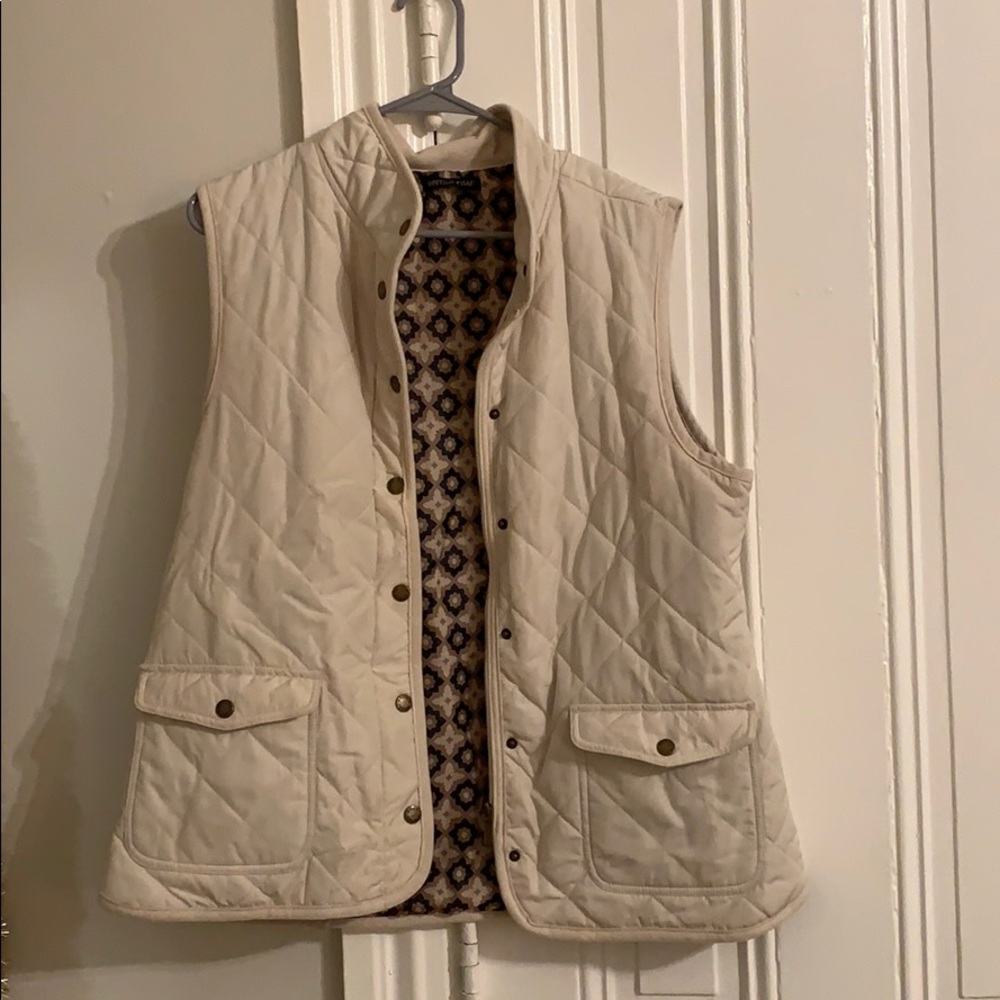White puffer vest
